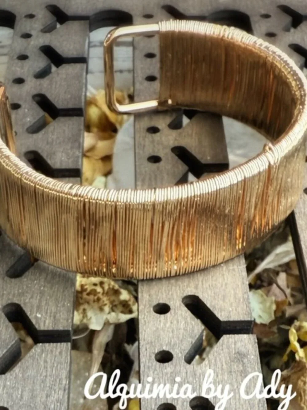 Alquimia Gold Wrapped Wire Cuff Bracelet